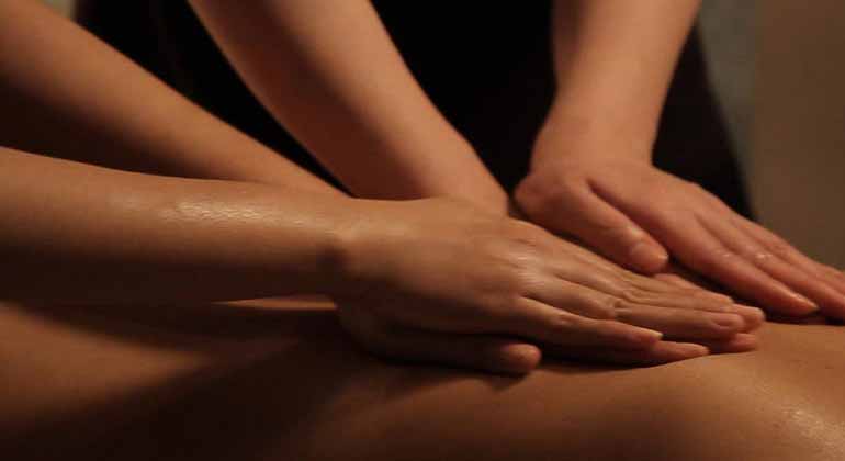 Hot Stone Massage in Ajman